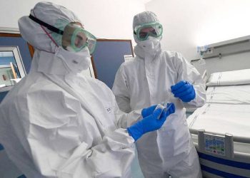 Первая партия российской вакцины от коронавируса выпущена в гражданский оборот