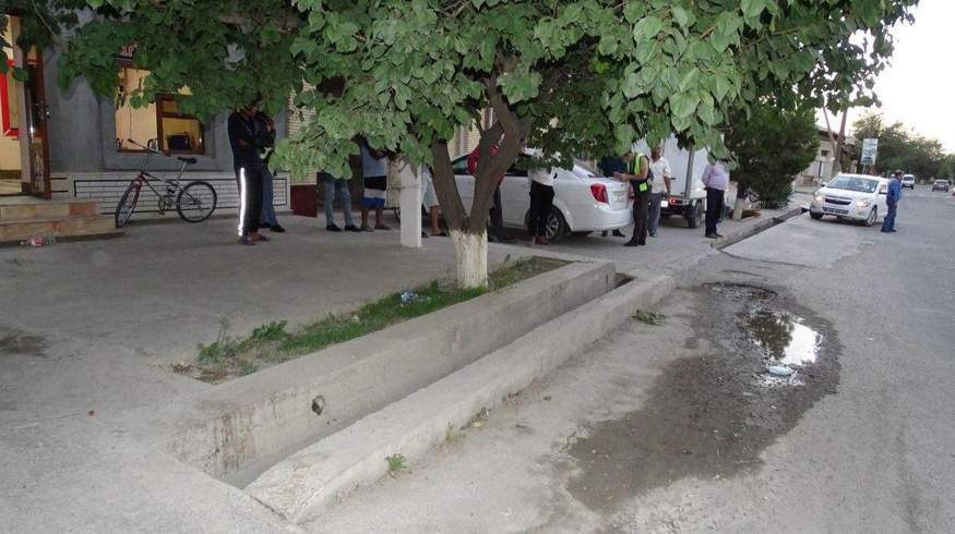 В Узбекистане 27-летний водитель насмерть сбил перебегавшего дорогу 7-летнего ребенка