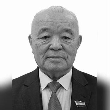 Скончался старейший сенатор Узбекистана Шарап Уснатдинов