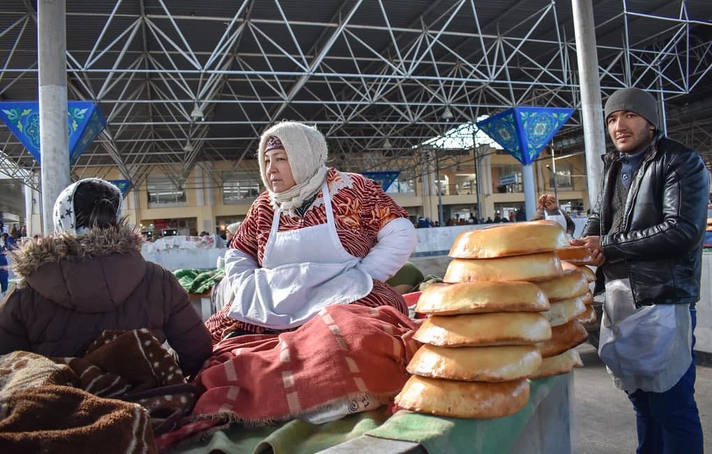 Узбекистанцам рассказали о зимних ценах на продукты питания