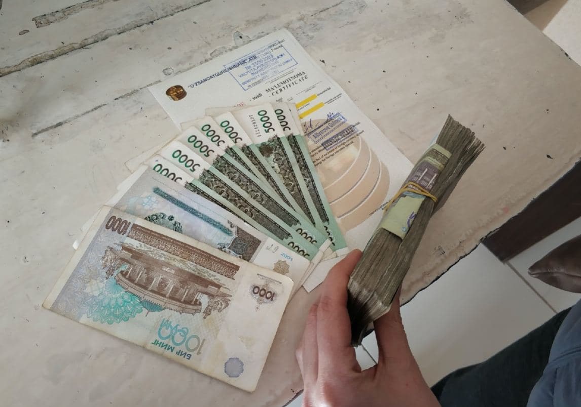 Узбекистанцы получили миллиарды долларов из-за рубежа