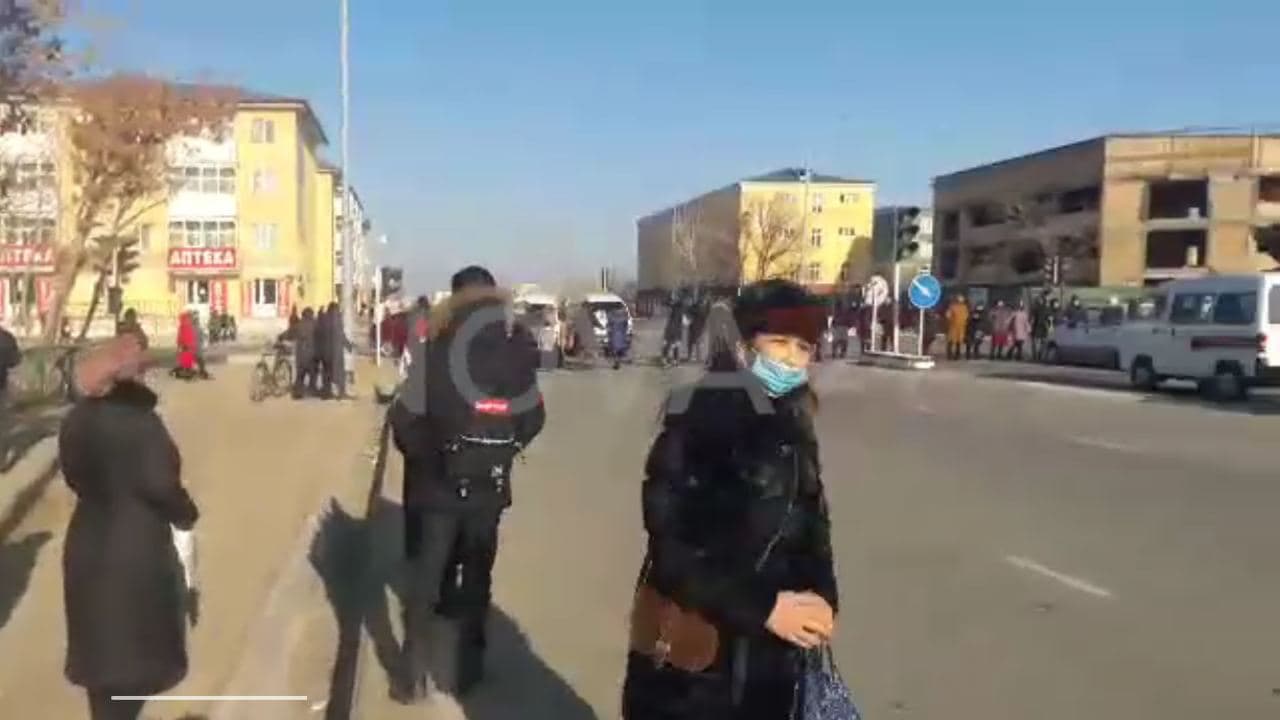 Стали известны предпосылки протестов обиженных за невыплаченные деньги в Нукусе — видео