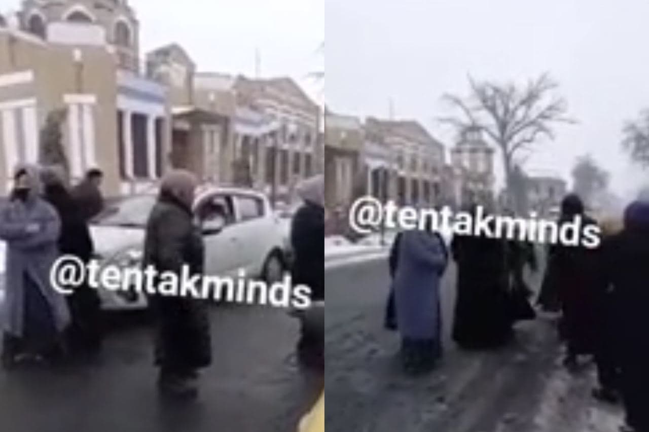 В одном из городов Узбекистана женщины перекрыли дорогу у хокимията из-за отсутствия газа и «света» — видео