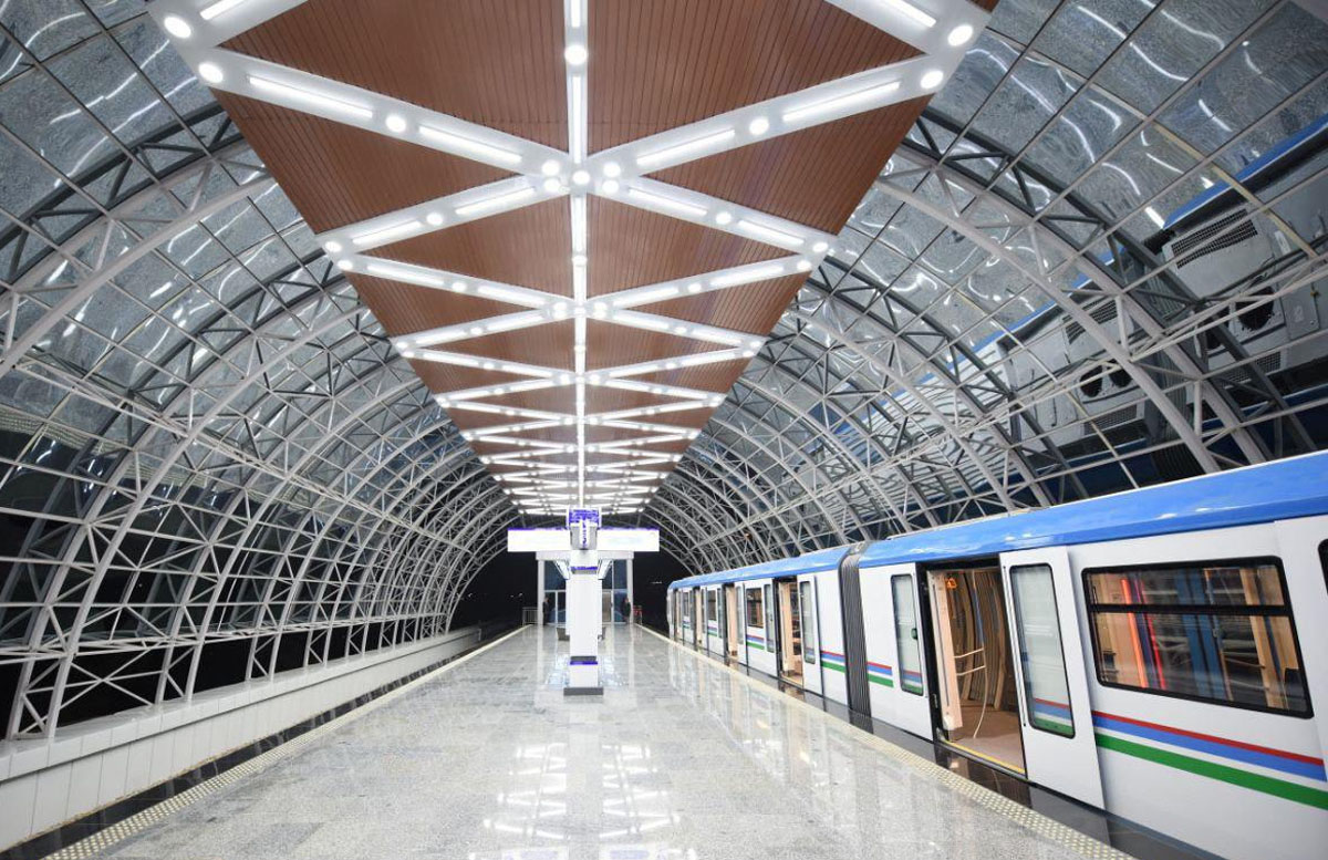 Проезд по новой линии метро объявлен бесплатным до конца года