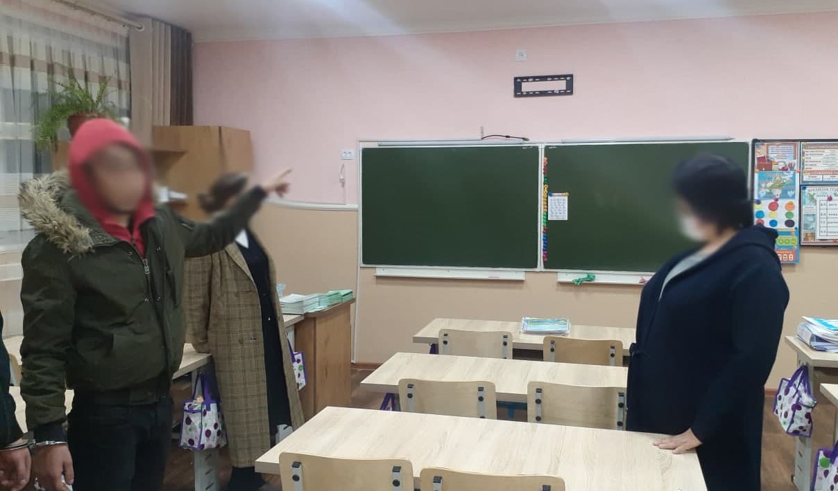 В Ташкенте поймали преступную группу, занимавшуюся грабежами школ
