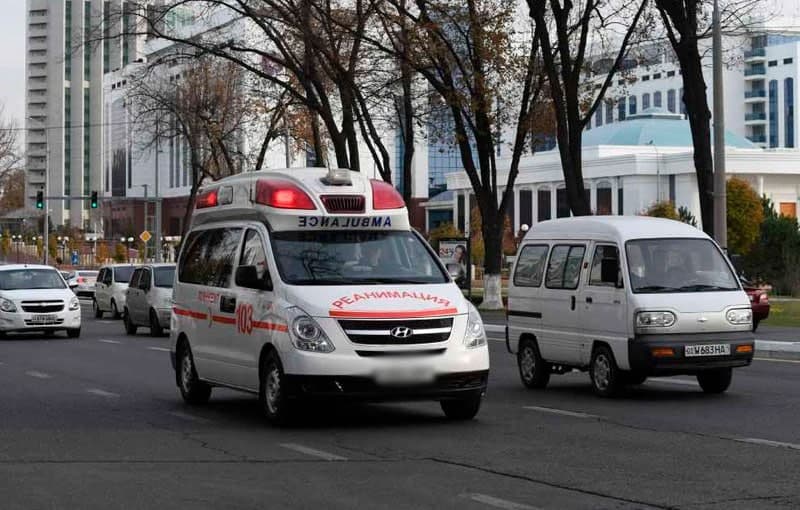 В Ташкенте на парковке возле рынка нашли труп мужчины