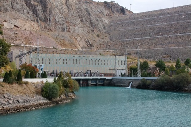 В Узбекистане построят 11 новых ГЭС до конца этого года