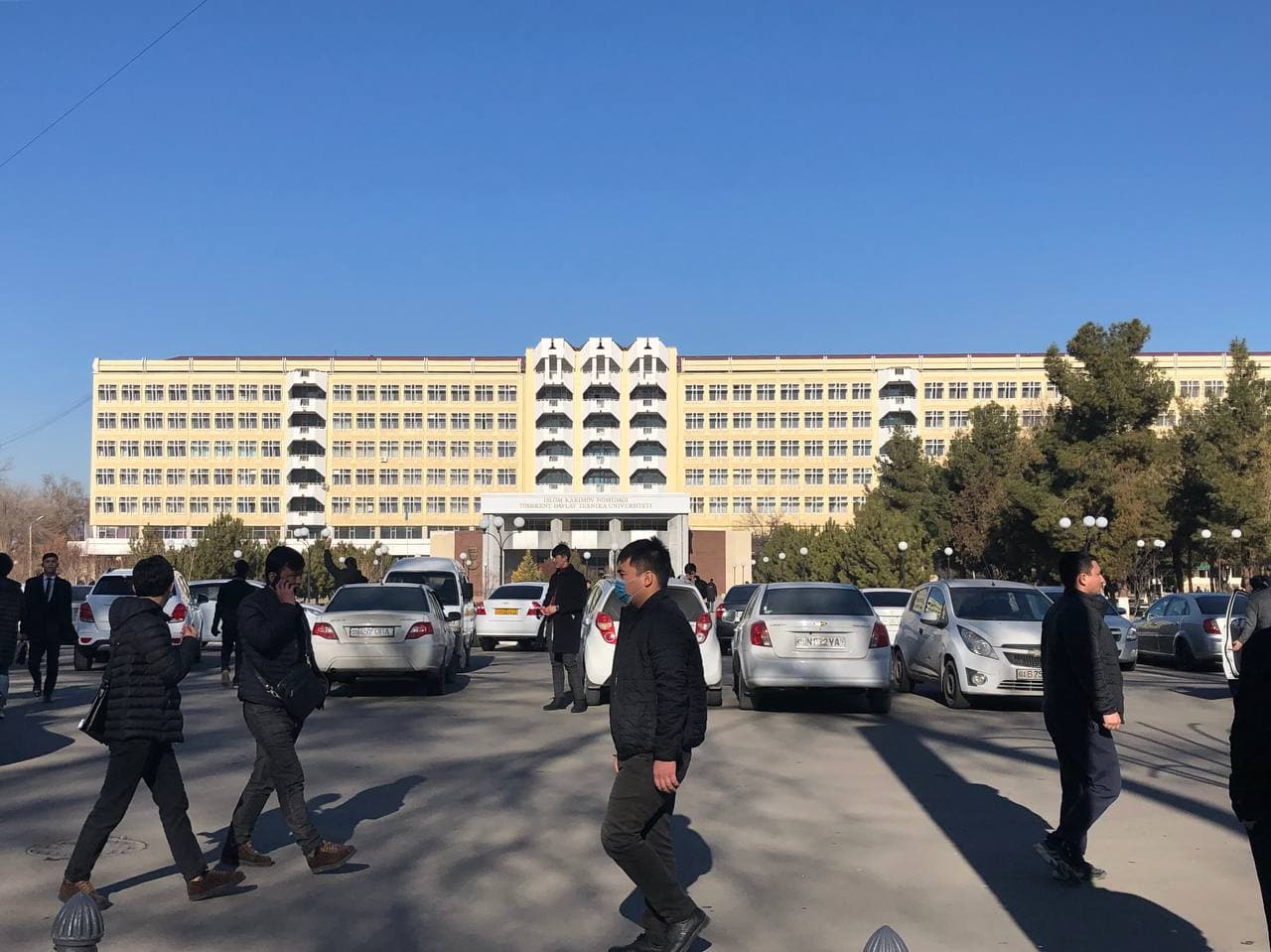 В Узбекистане захотели усложнить прием на работу в вузы для профессоров и преподавателей