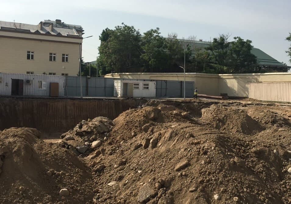 В столице приостановили строительство Центра духовности ГУВД возле древнего памятника Минг Урик