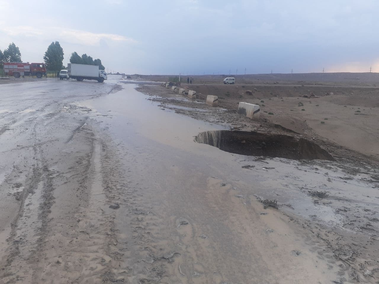 Селевые потоки повредили дороги в Наманганской области