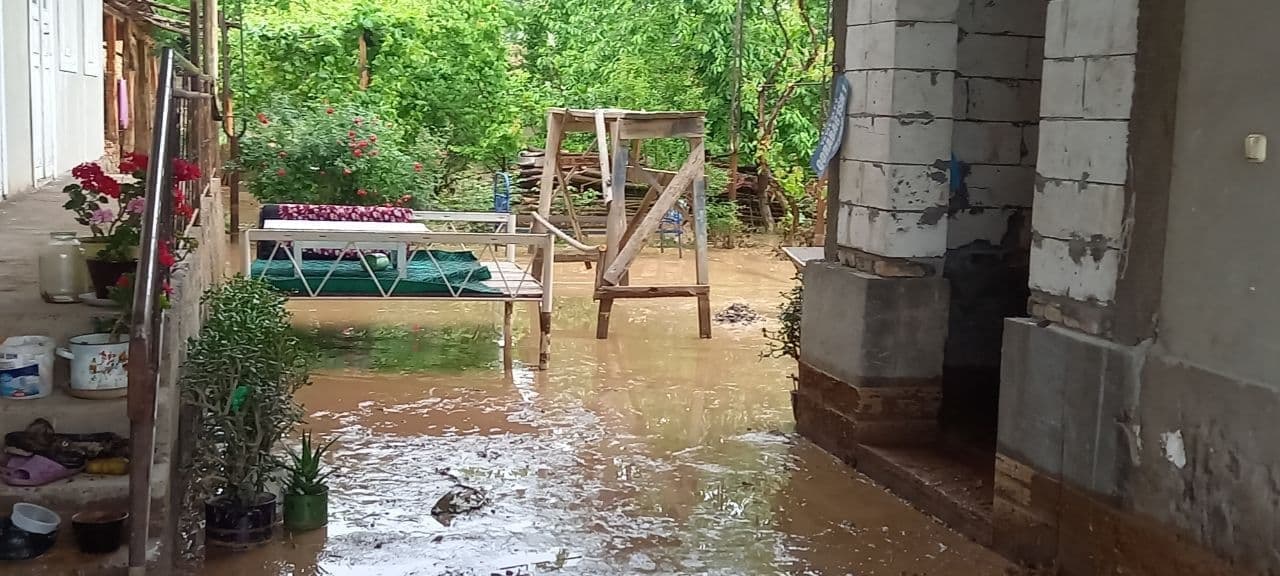 В Андижанской области погибли двое детей из-за наводнения