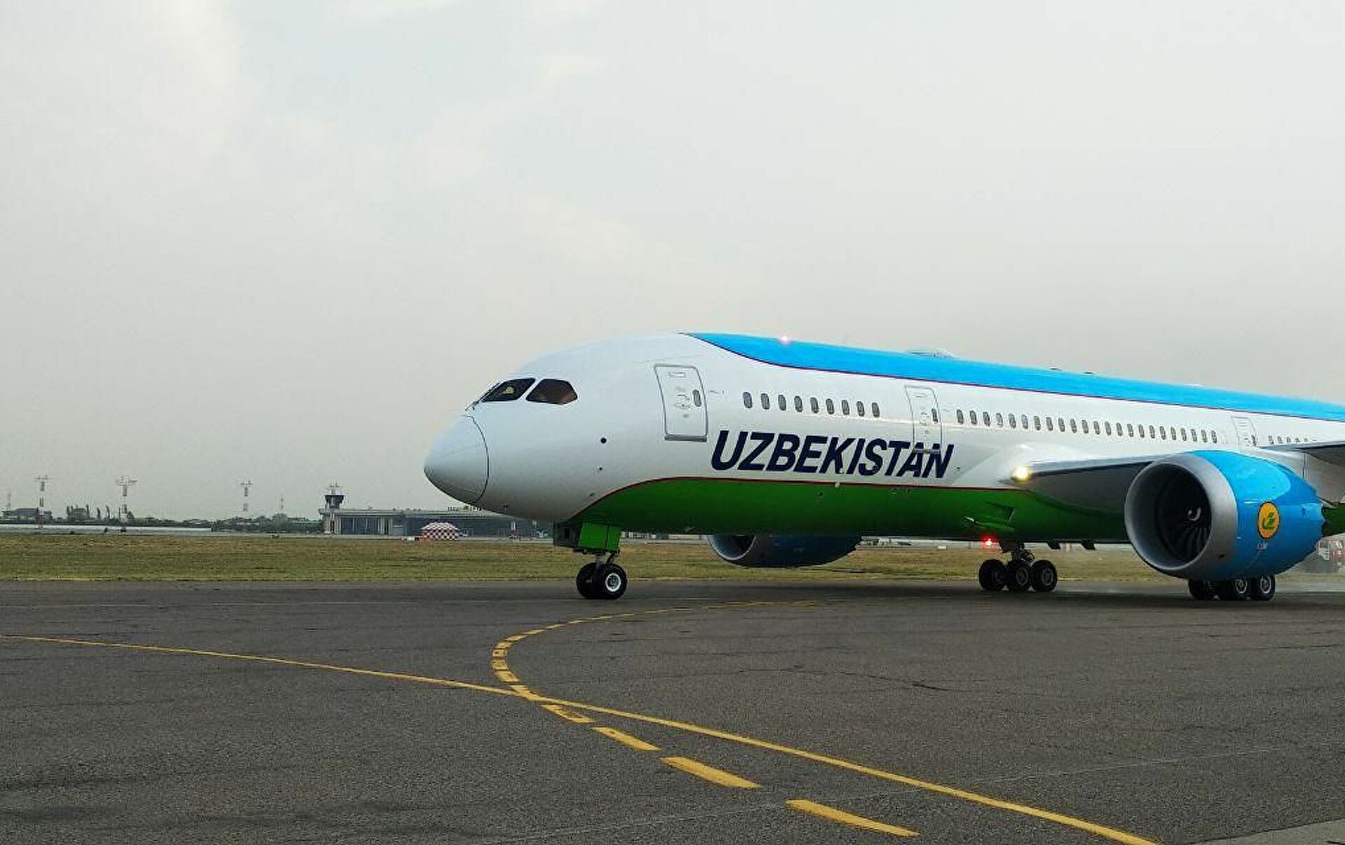 В Узбекистане стоимость авиабилетов оказалась на 148% выше, чем в других странах