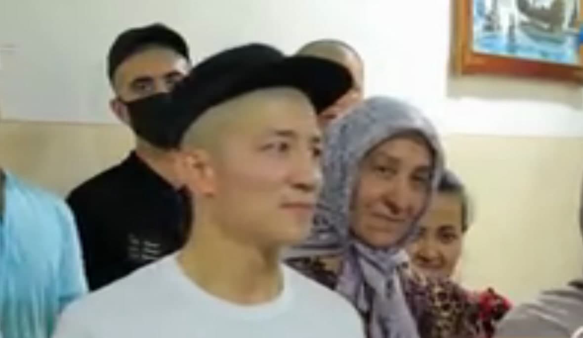 В Узбекистане двое заключенных решили пожениться в тюрьме