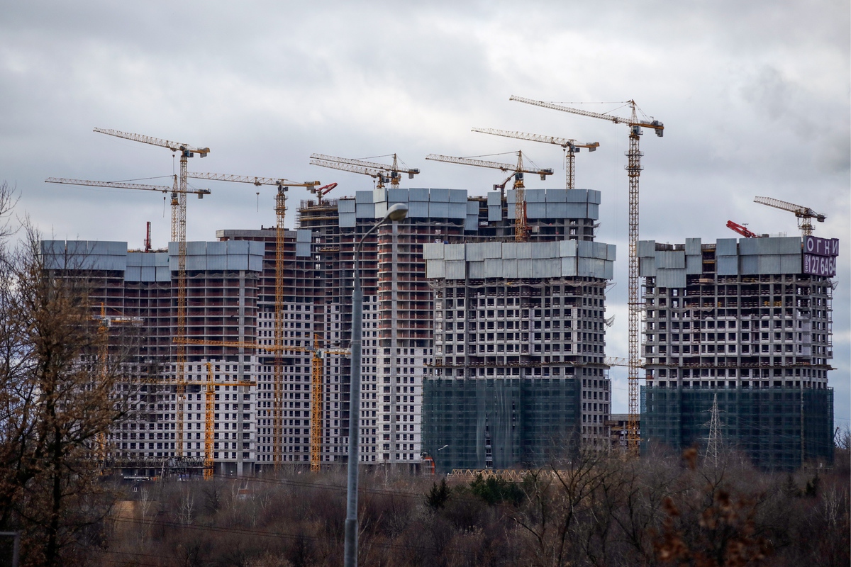 Вакцинация гастарбайтеров может оказать влияние на цену недвижимости в России