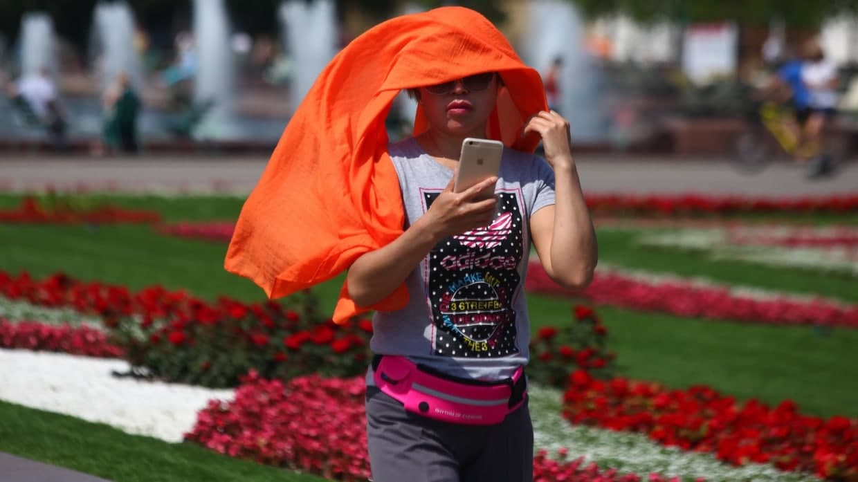 На выходных узбекистанцев ожидает аномальная жара и новые пыльные бури