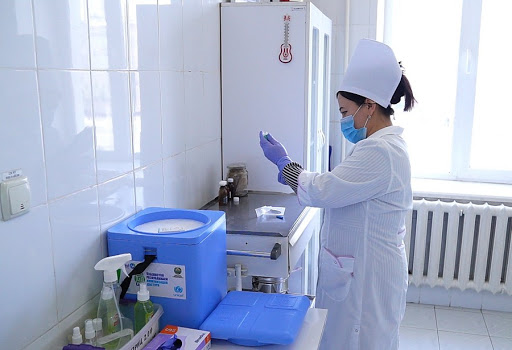 В Узбекистане количество полностью прошедших вакцинацию перевалило за две тысячи человек